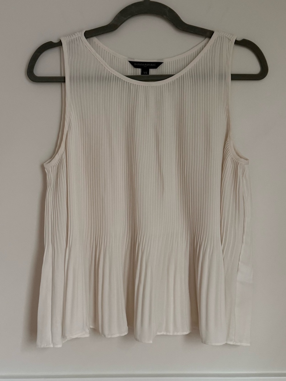 Banana Republic Sleeveless Top